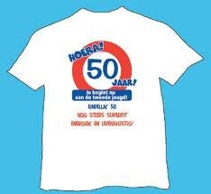 T-shirt: hoera 50 jaar.